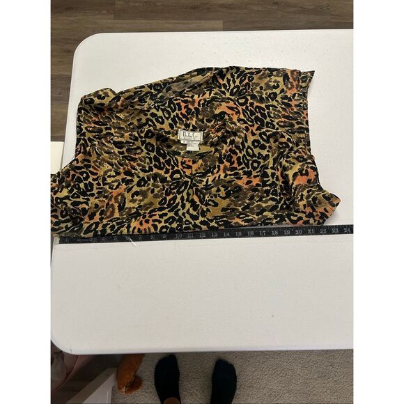 NYC Blouse Co Silk Leopard Print Short Sleeve Top Women’s M Animal Print Vintage - Picture 8 of 10